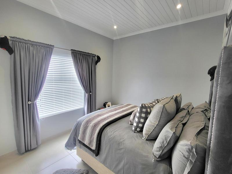 3 Bedroom Property for Sale in Laaiplek Western Cape